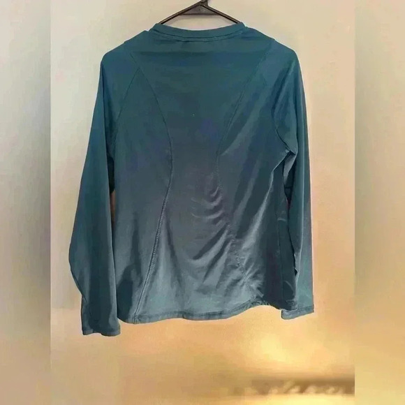 Spider Active Long Sleeve Size Medium - Picture 3 of 3